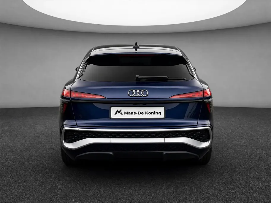 Audi Q3 Sportback 1.5 e-hybrid S edition · Tech Plus · Audi Phone box · 20' Velgen · Privacy glas