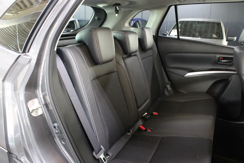 Suzuki S-Cross 1.4 Boosterjet Style Smart Hybrid / Pano. / 360° Camera / Navigatie / Adaptive cruise control /