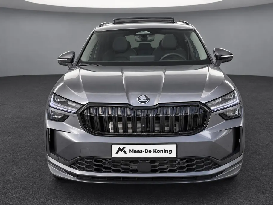 Škoda Kodiaq 1.5 TSI 204pk DSG PHEV Sportline Business · Panoramadak · Wegklapbare Trekhaak · Camera · Stoelverwarming · Eek. Voorstoel · 19'' Inch · Garantie t/m 01-07-2030 of 100.000km
