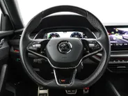 Škoda Octavia Combi 1.4 TSI iV PHEV 245pk DSG RS · Inklapbare Trekhaak · Head-Up Display · Matrix LED · Stoelverwarming · ACC · Keyless ·