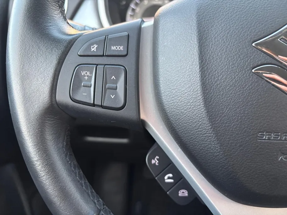 Suzuki Vitara 1.4 Boosterjet Comfort Smart Hybrid | Garantie t/m 2033 ! | Dodehoek detectie | Achteruitrijcamera | Stoelverwarming |