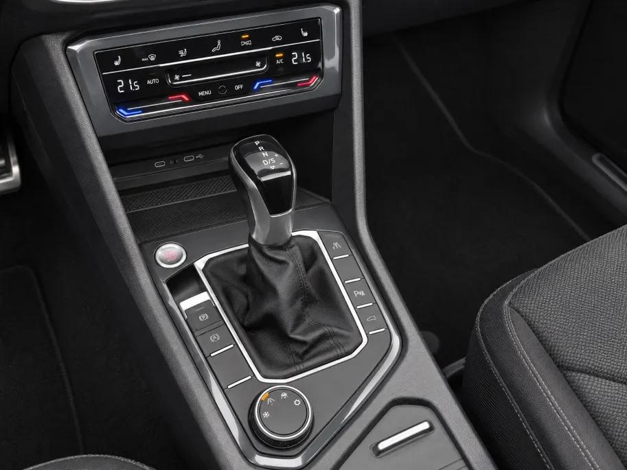 SEAT Tarraco 1.4TSIe-Hybrid 180kW/245PK PHEV FR · Panoramadak · Leder · Trekhaak · Apple/Android Car Play ·