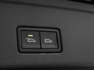 Volkswagen Touareg 3.0 TSi 462pk DSG eHybrid 4MOTION R · SOH 96.9% · Panoramadak · 360 Camera · Luchtvering · Wegklapbare Trekhaak · Stoelventilatie · Elek. Voorstoelen · 21'' Inch ·