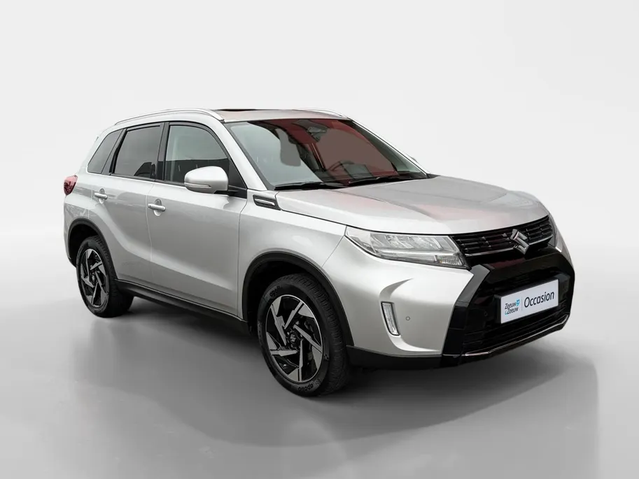 Suzuki Vitara 1.5 Hybrid Style 116PK AUTOMAAT | Parkeer sensoren| Metallic lak| 4 seizoen banden| Camera| Schuif en kanteldak| Navigatie| Stoel verwarming| Adaptieve cruise control