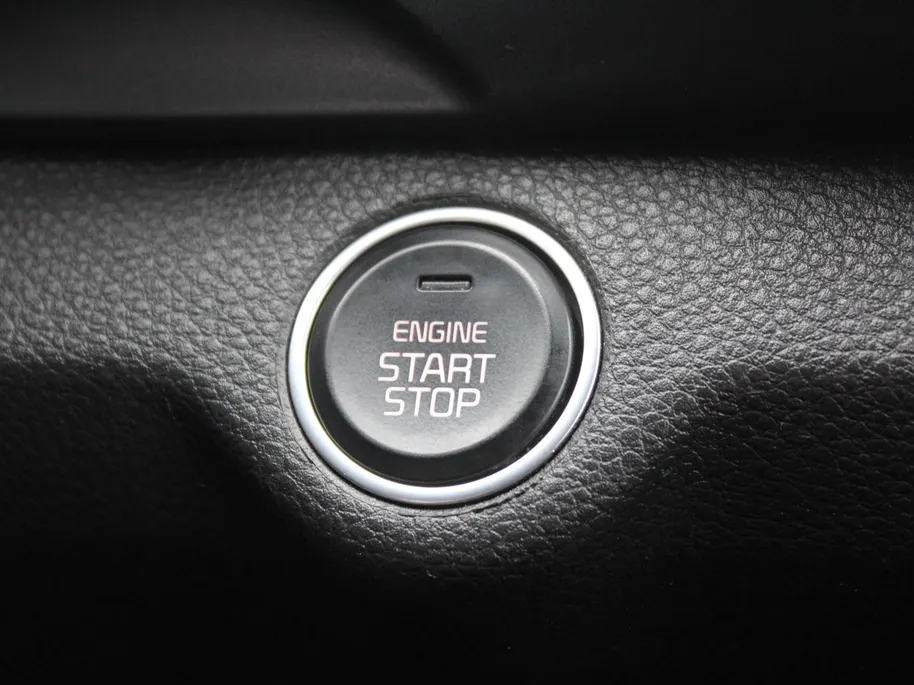 Kia Stonic 1.0 T-GDi MHEV DynamicPlusLine | Trekhaak | 15' LM | Clima | Cruise | Navi | Camera | LED | Keyless | 1e eigenaar |