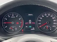 Kia Rio 1.0 T-GDi MHEV DynamicLine | Airco | AppleCarPlay Android Auto | 16 inch LM velgen | Parkeercamera | Cruise control | Lineassist |