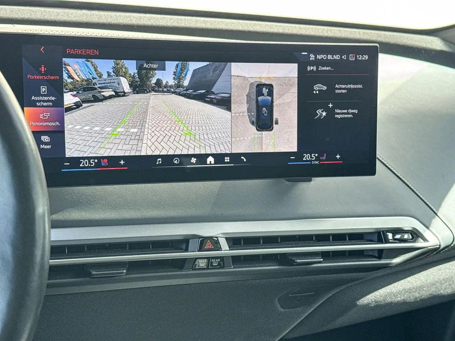 BMW iX xDrive60