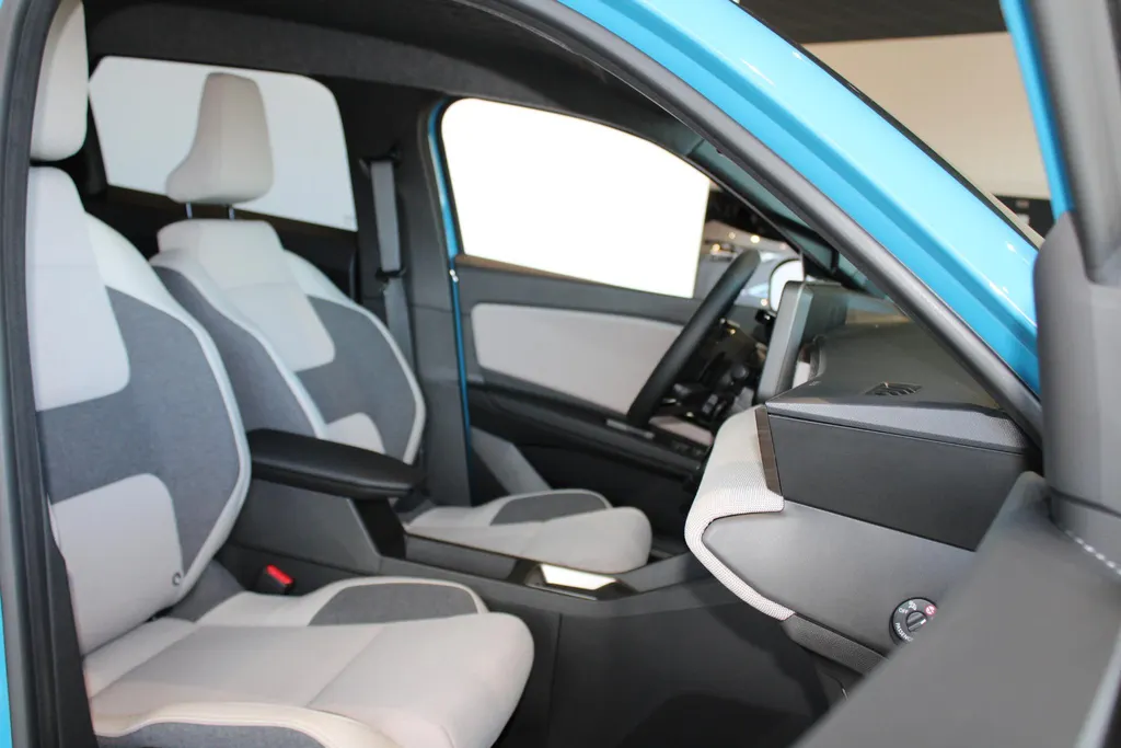 Nissan Micra ADVANCE 52 kWh *100% Elektrisch*WLTP 417km*Google assist*Achteruitrijcamer*Pdc voor en achter*4 rijmodus*Climate controle*adaptive cruisecontrole*I-key*Apple carplay & Android auto*