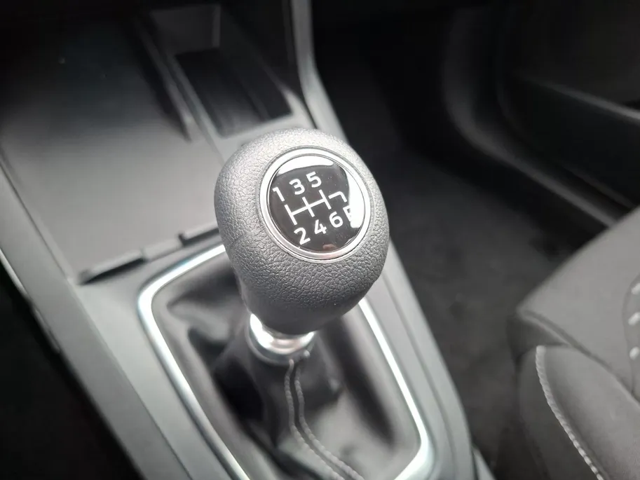 Ford Puma 1.0 EcoBoost Hybrid Titanium | !gratis upgrade naar automaat! | Winterpack | Camera | Apple Carplay&Android Auto | Led koplampen | Climate Control | Cruisecontrol |