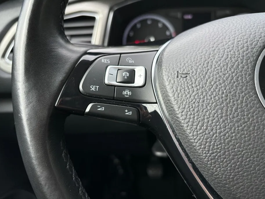 Volkswagen T-Roc 1.0 TSI Style | Navi | Clima | Adaptive Cruise | LM Velgen | Apple Carplay | Android Auto