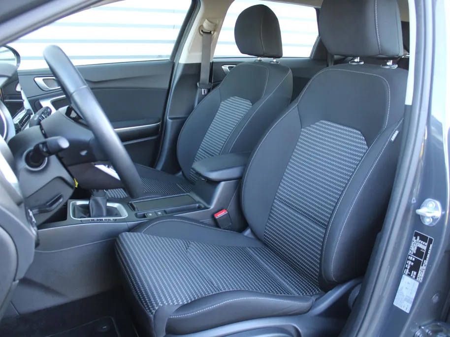 Kia Ceed Sportswagon 1.0 T-GDi DynamicLine | Camera | Clima | Cruise | 16' LM | Navi | LED | Apple CarPlay/Android Auto |