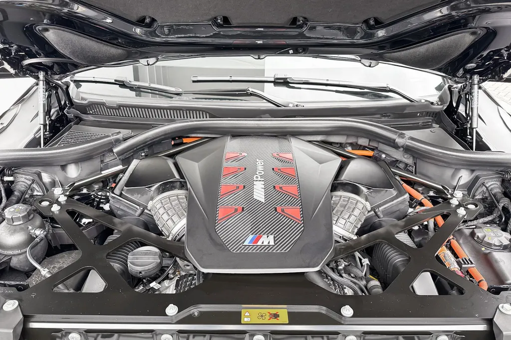 BMW XM PHEV 30 kWh