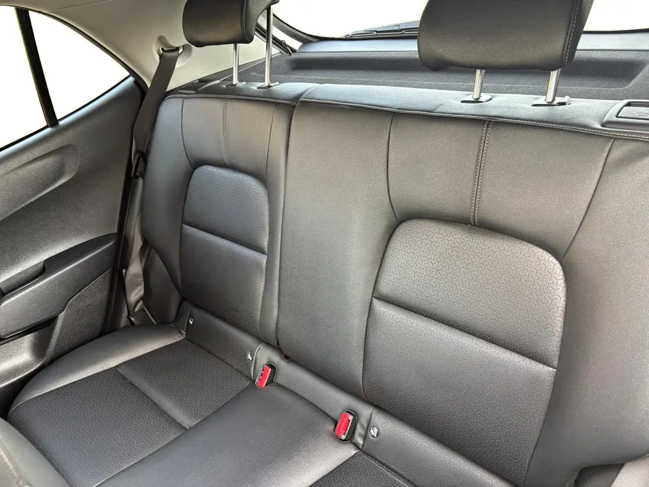 Kia Picanto 1.0 DPI GT-Line | Panoramadak | Camera | Stoel/Stuurverwarming | Apple Carplay/Android Auto | Adaptieve Cruise Control | Lichtmetalen Velgen |