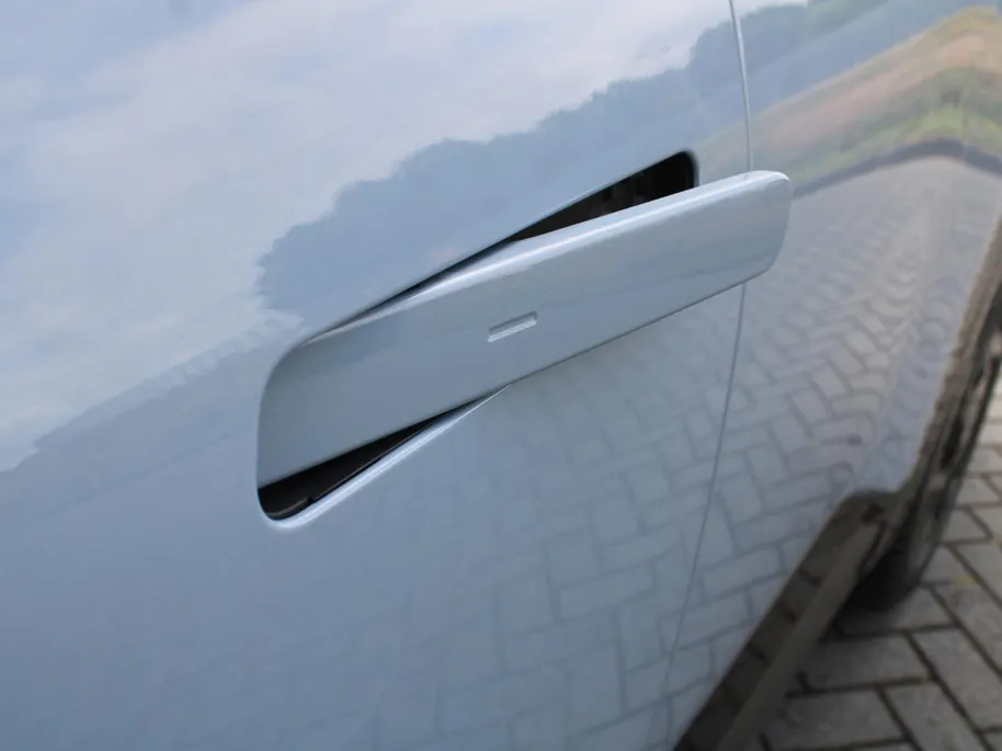 Kia Seltos 1.6 T-GDi DCT7 X-Line Demo Edition | Stuur-/stoelverwarming + ventilatie | 360 Camera | Leer | Elek. stoelverstelling | Telefoonlader | LED | 19' LM |