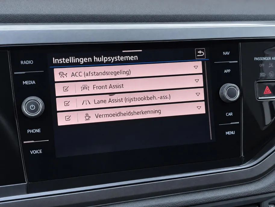 Volkswagen Polo 1.0 TSI 95pk DSG Style · Camera · Stoelverwarming · Apple/Android Car Play · Matrix LED · Digital Cockpit Pro · ACC ·