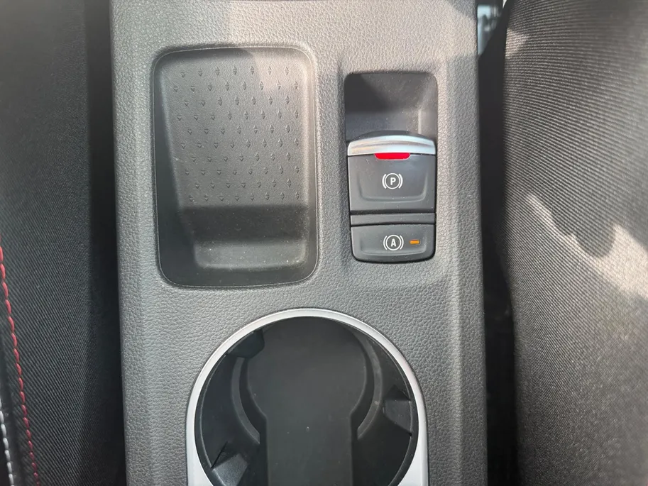 Renault Captur 1.6 E-Tech Hybrid 145 RS Line | Automaat | Full Hybride | Apple Carplay & Android Auto | Cruise & Climate Control | Camera | Parkeersensoren | Recent Onderhouden | 12 Maanden BOVAG Garantie