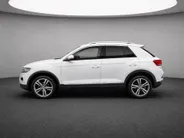 Volkswagen T-Roc 1.5 TSI 150pk DSG Sport · Camera · Trekhaak · Navigatie · Stoelverwarming · 18'' Inch ·