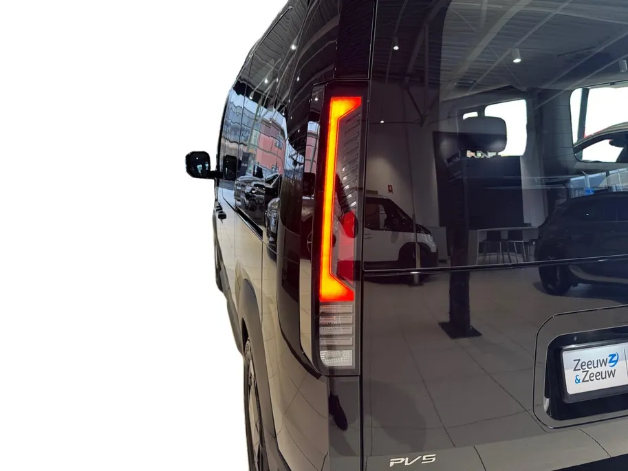 Kia PV5 Passenger Elite Executive 71.2 kWh | Nieuw te bestellen! | 412 Km bereik | Ruimte en comfort | NU €3000 inruilpremie + €500 korting op KIA laadpaal