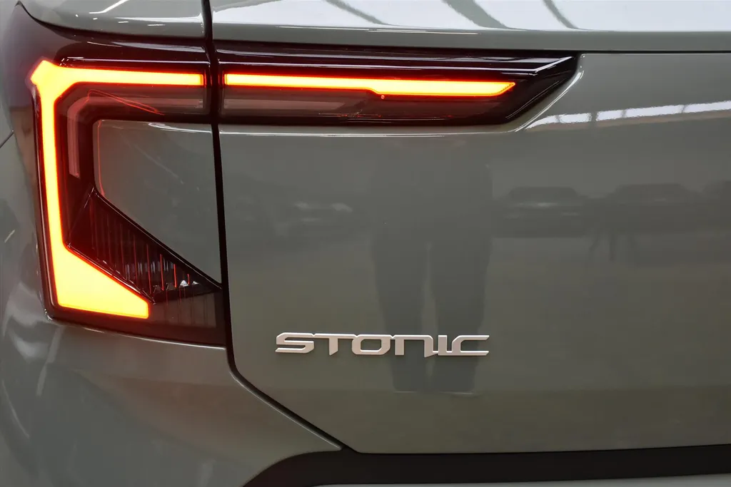 Kia Stonic 1.0 T-GDi MHEV 115pk DynamicPlusLine