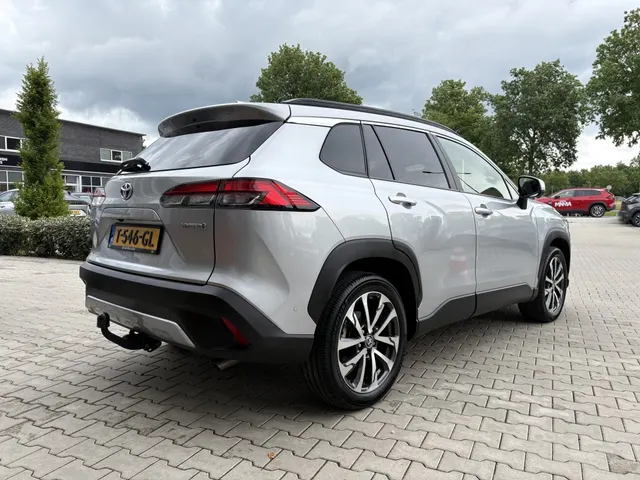 Toyota Corolla Cross 2.0 HP Hybrid Launch Edition | Trekhaak