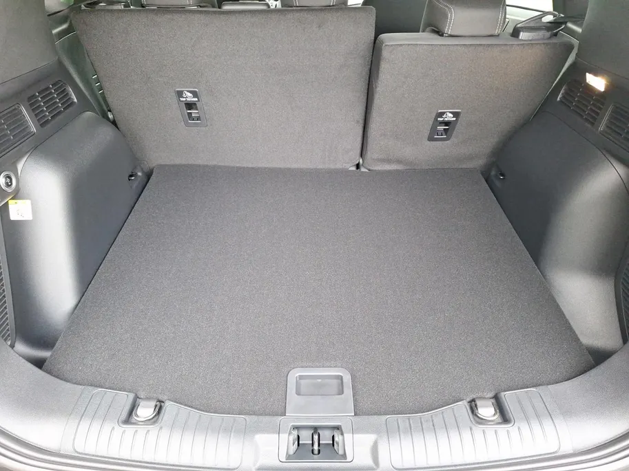Ford Kuga 2.5 PHEV Titanium | Winterpack | Driver Assistancepack | El. Trekhaak | 360Camera | Adaptive Cruisecontrol | Dodehoekdetectie | Climate Control | Le dverlichting | Apple Carplay&Android Auto |