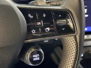 Renault Austral 200PK E-Tech Full Hybrid Techno Automaat | Camera | Parkeersensoren | Climate Control | Cruise Control | Apple CarPlay/Android Auto | Full LED | Licht & Regen Sensor | Lichtmetalen Velgen |