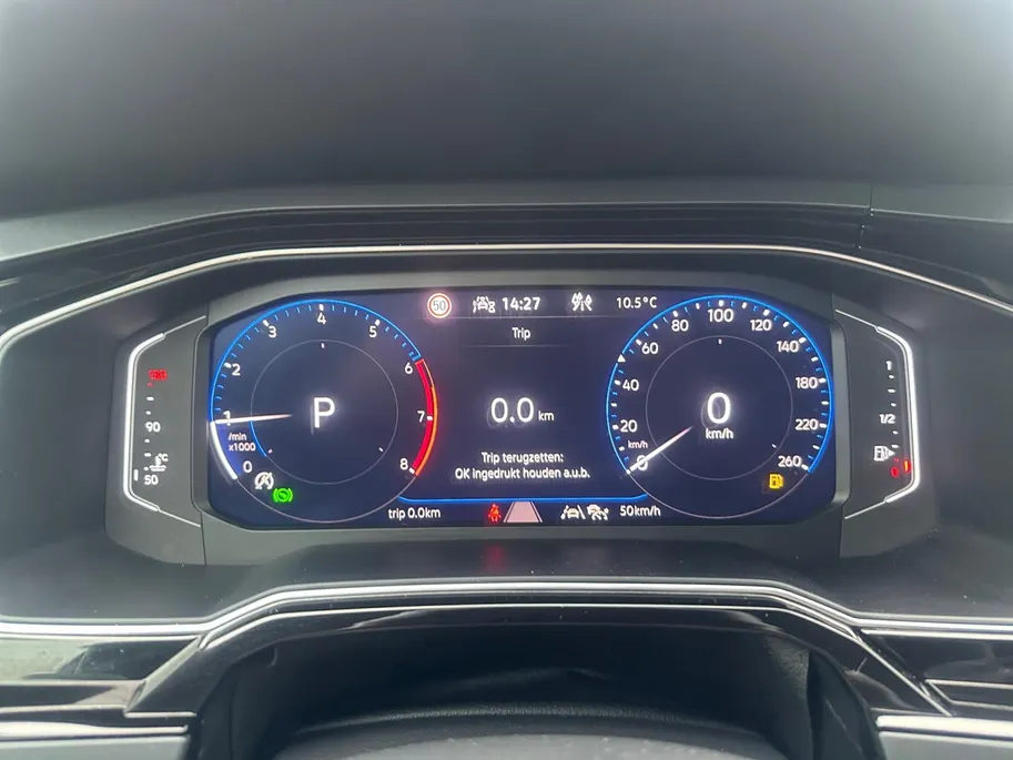 Volkswagen Taigo 1.0 TSI R-Line Edition | AUTOMAAT | CAMERA | APPLE CAR PLAY ANDROID AUTO | Cruise | DAB |