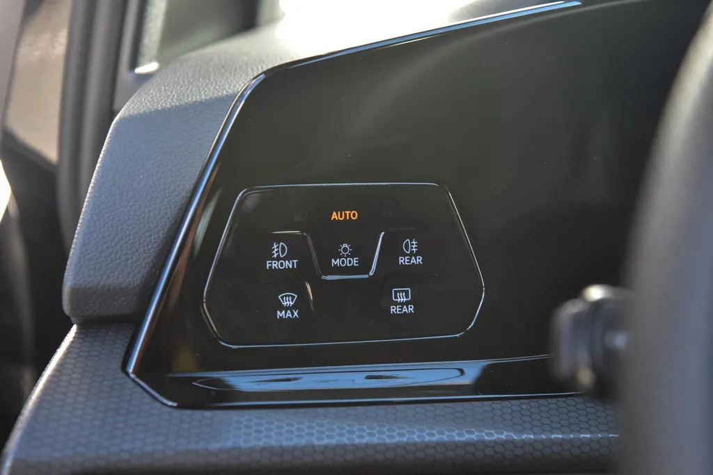 Volkswagen Golf 2.0 TSI GTI