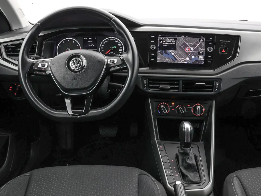 Volkswagen Polo 1.0 TSI 95pk DSG Comfortline · Camera · Apple/Android Car Play · P-Sensoren · Navigatie · DAB · 15'' Inch ·