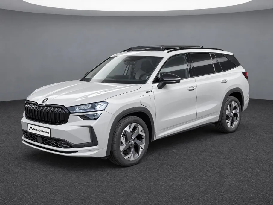 Škoda Kodiaq 1.5 TSI 204pk DSG PHEV Sportline Business · Panoramadak · Wegklapbare Trekhaak · Camera · Elek. Voorstoel · Elek. Achterklep · 19'' Inch · Garantie t/m 24-06-2030 of 100.000km