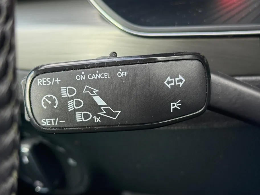 Škoda Superb Combi 1.4 TSI iV Business Edition Plus *Automaat*Navi+Camera*Parkeersensoren*Elekt. Stoelen*Lederen bekleding*Winter Pack*VOL OPTIES!