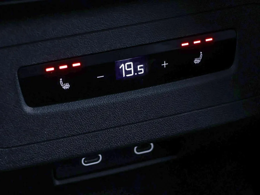 Audi A6 e-tron S edition 83 kWh 286pk · SOH 99,5% · Panoramadak · Luchtvering · Camera · SONOS Sound · Head-Up Display · Elek. Achterklep · Stoelverwarming · Garantie t/m 06-10-2030 of 100.000km