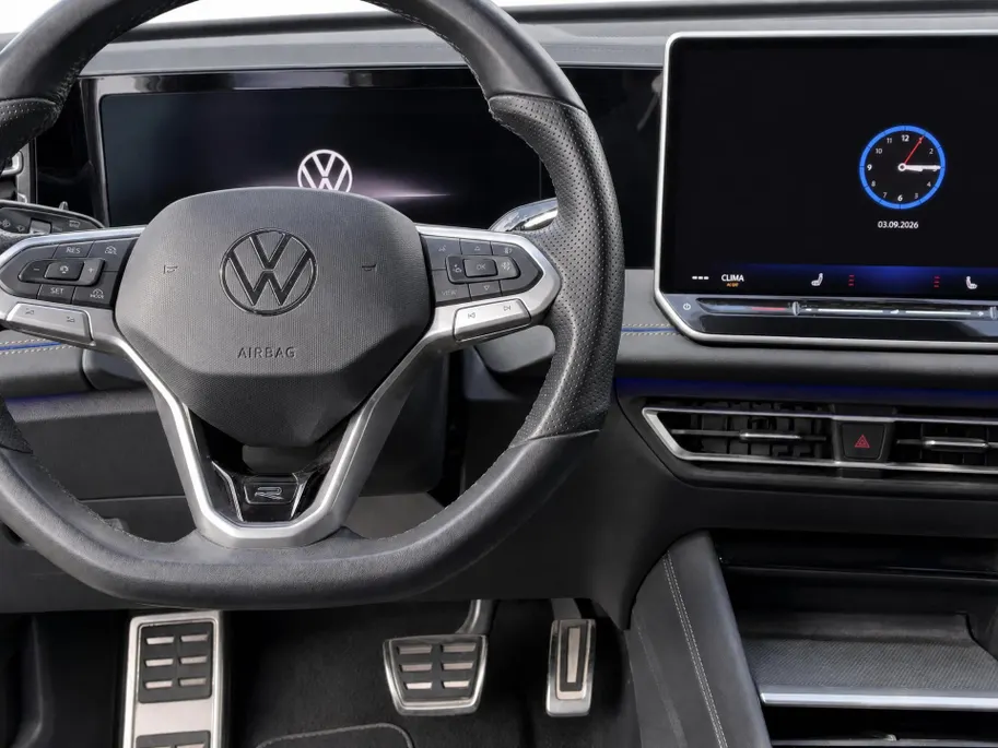 Volkswagen Tiguan 1.5 eTSI 150pk R-Line Business · Camera · Wegklapbare Trekhaak · Apple/Android Car Play · P-Sensoren · Massage · 19'' Inch · Garantie t/m 13-06-2029 of 100.000km