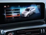 Mercedes-Benz EQC 400 4MATIC Premium Plus 80 kWh l Trekhaak l Keyless l Stoelverwarming