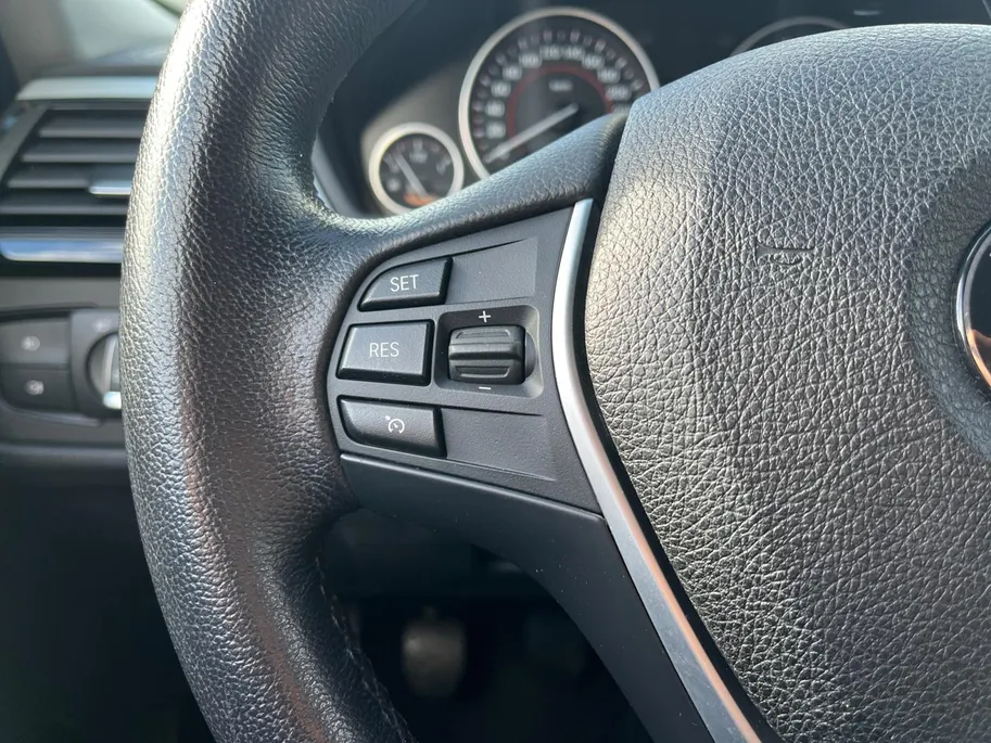 BMW 3 Serie Touring 316i Executive Sport NL Auto | unieke km.stand | navigatie | lm velgen | cruise | etc.