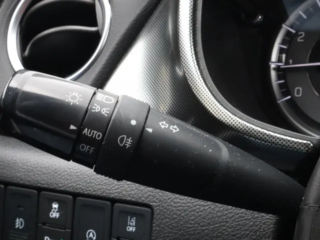 Suzuki Vitara 1.4 BoosterJet Hybrid Style Trekhaak | Adaptive Cruise | Two tone