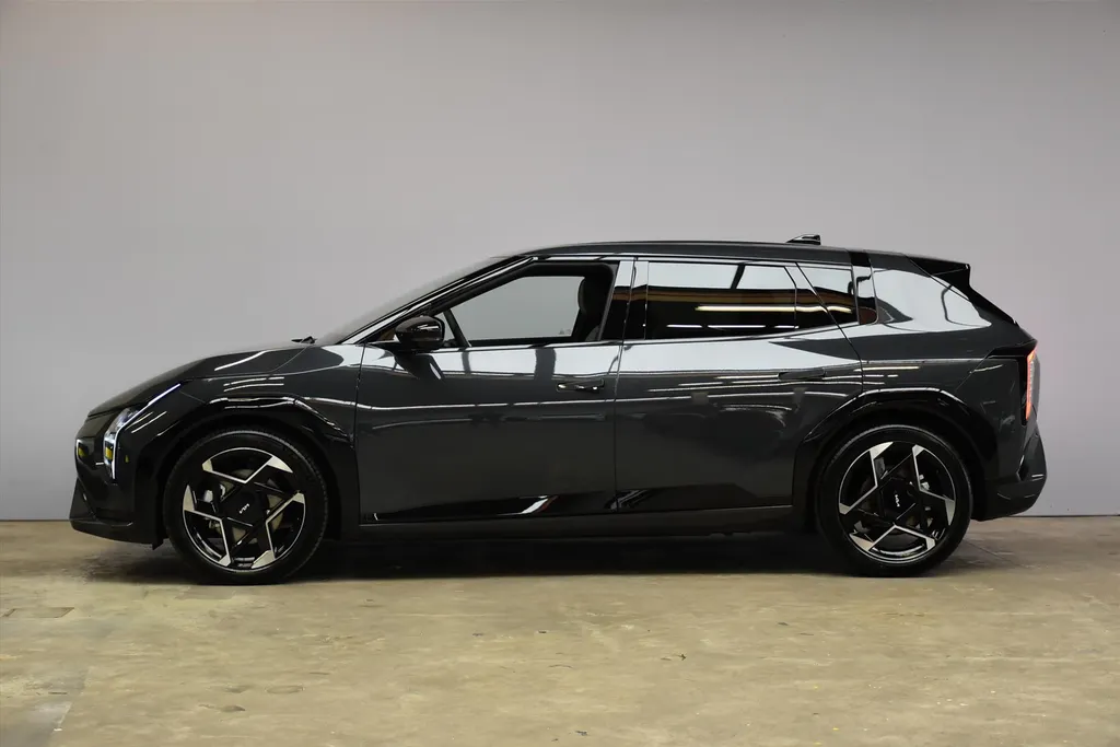 Kia EV4 81,4 kWh 204PK GT-Line Business Edition NIEUW VOORRAADACTIE DIRECT LEVERBAAR
