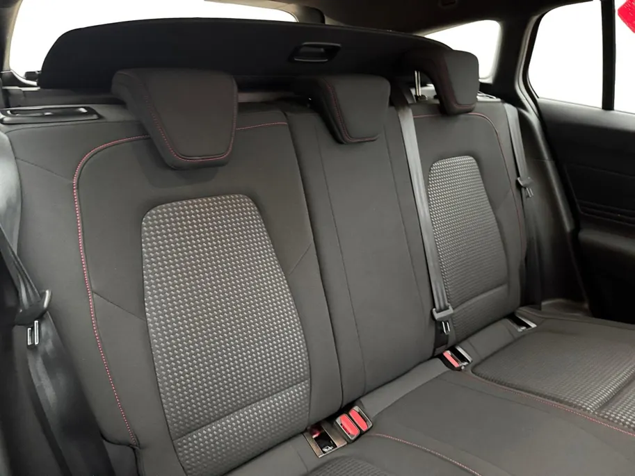 Ford Focus Wagon 1.0 EcoBoost Hybrid ST Line X Business | NL Auto | Dealeronderhouden | Winter Pack | Achteruitrijcamera | LMV | Apple Carplay & Android Auto |