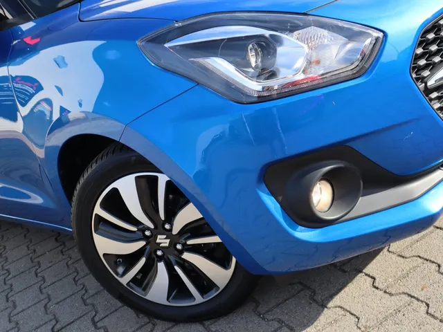 Suzuki Swift 1.2 Style Hybrid Automaat | Carplay | Keyless | AdaptiveCruise | AllSeasons