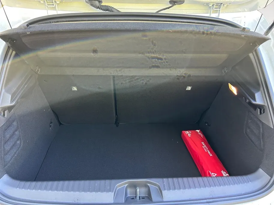 Mitsubishi Colt 1.6 HEV Intense | Climate | Cruise | Android/Apple carplay | Achteruitrijcamera |