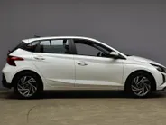 Hyundai i20 1.0 T-GDI 48V MHEV 100pk Comfort I Navi + Camera