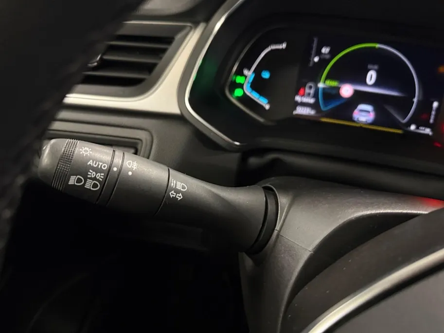 Renault Captur 1.6 E-Tech Hybrid 145 Intens AUTOMAAT AIRCO CAMERA PARKEERSENSOREN CRUISE CONTROLE APPLE CARPLAY ANDROID AUTO HOGE INSTAP ZEER MOOIE AUTO DEALER ONDERHOUDEN
