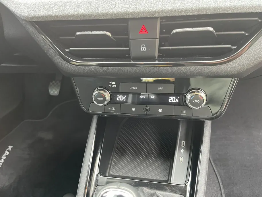 Škoda Kamiq 1.0 TSI Selection | 1e Eigenaar | Cruise control | Apple Carplay/Android auto | Parkeersensoren achter | Led koplampen | Fabrieksgarantie! |