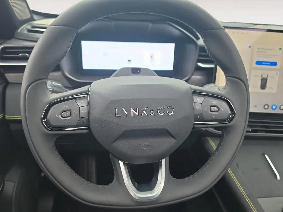 Lynk & Co 01 1.5 More | Navigatie | Climate control | 360Gr camera | Keyless | Stoel + Stuurverwarming