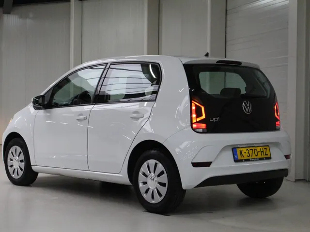 Volkswagen up! 1.0 BMT move up! Airco | Dab Radio | el. Raambediening |