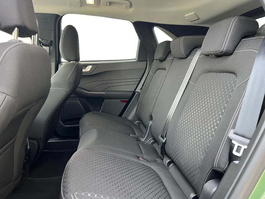 Ford Kuga 2.5 PHEV Titanium | TREKHAAK! | Driver Assistance Pack | Adaptieve Cruise Control | 360 Camera | Trekhaak | 2100KG Trekgweicht | Winter Pack |