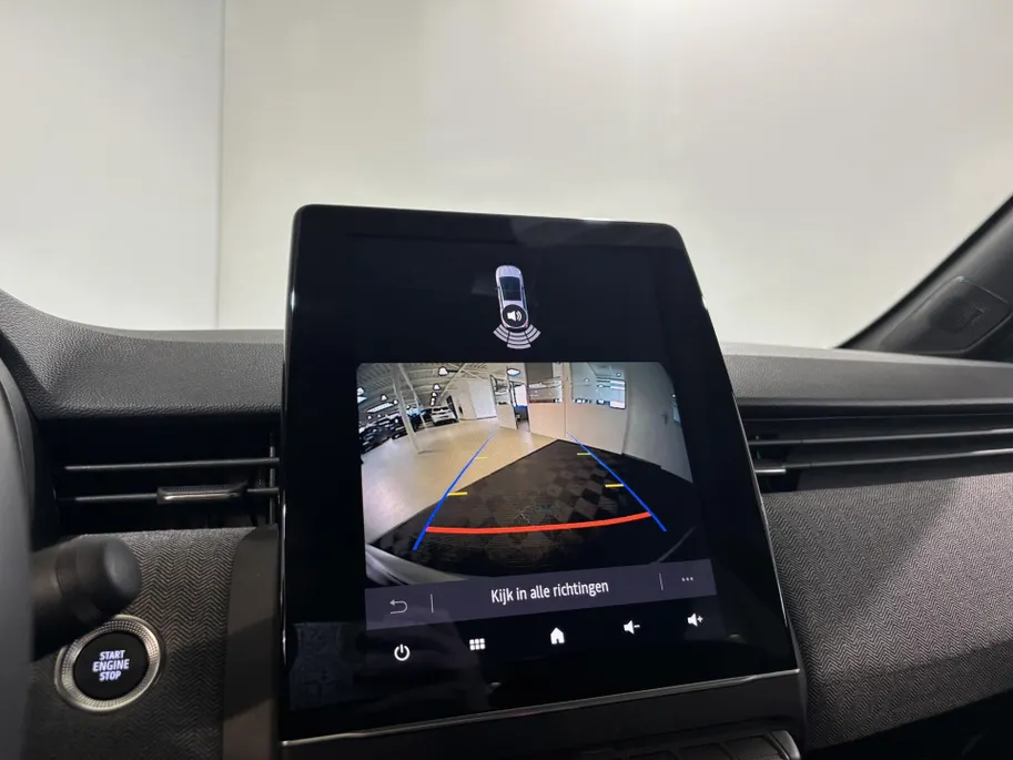 Renault Clio 90PK TCe GPF Techno | 9,3' Navi | Climate Control | Apple CarPlay/Android Auto | Camera | Cruise Control | Parkeersensoren | Full LED | Lichtmetalen Velgen | Digital Cockpit | Licht & Regen Sensor |