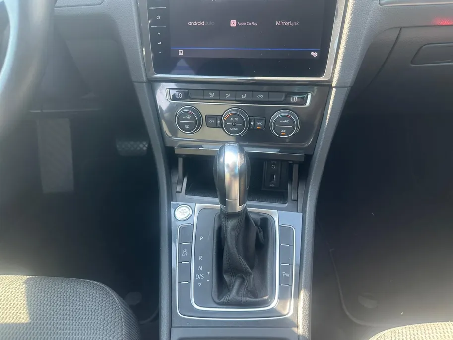 Volkswagen Golf 1.0 TSI Comfortline | Automaat | Carplay | keyless| Cruise | Camera |
