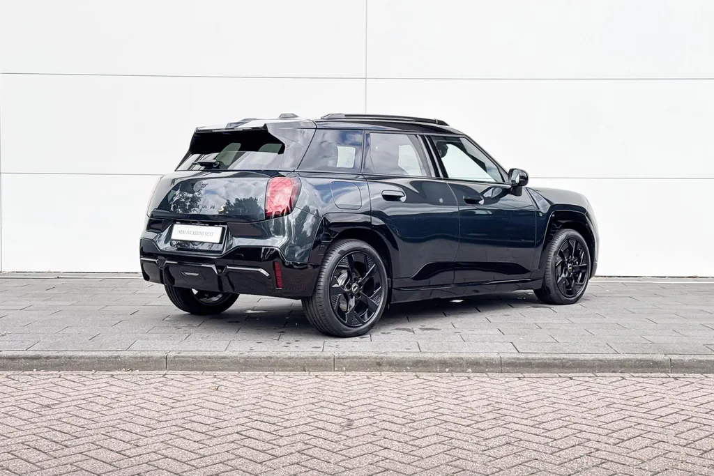 MINI Aceman SE John Cooper Works L 54.2 kWh