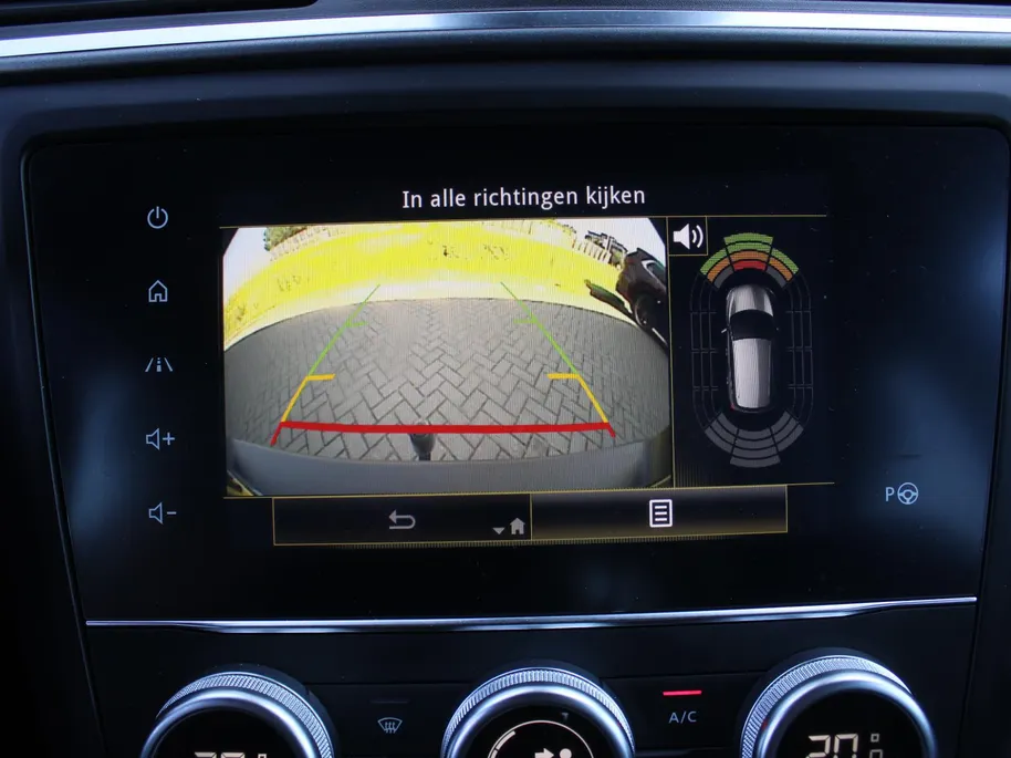Renault Kadjar 1.3 TCe Black Edition | Trekhaak | Camera | Stoel-/voorruitverwarming | 19' LM | Navi | Clima | Bose Audio | Keyless | Dodehoek detectie | LED | BTW Auto |